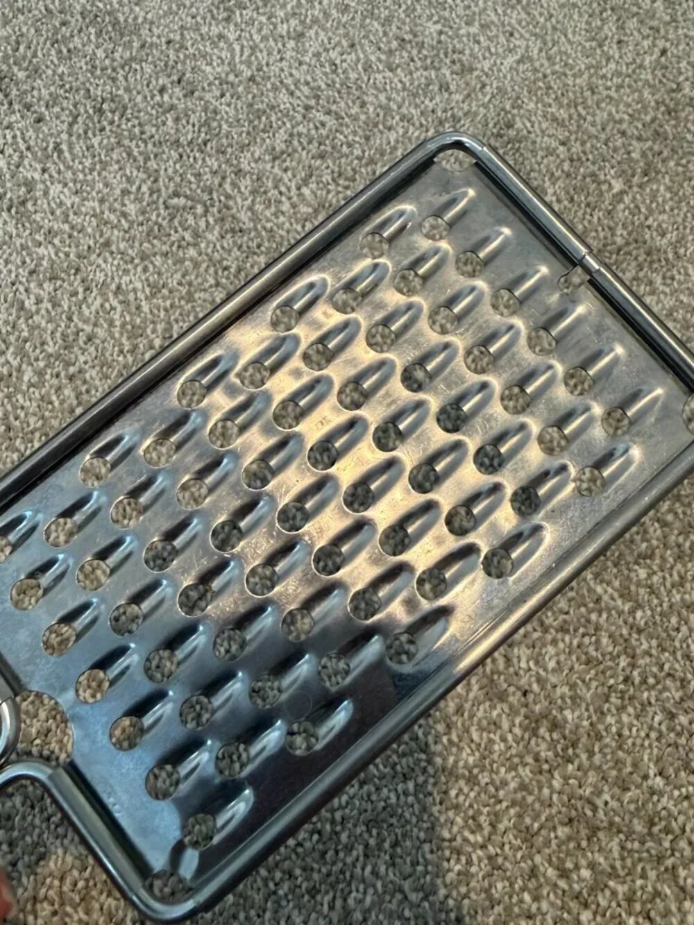 Vintage EKCO Stainless Steel Flat Grater Hand Grater Kitchen Tool Beige Handle